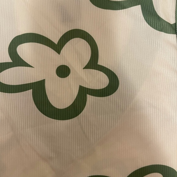 Shein top - Picture 4 of 4